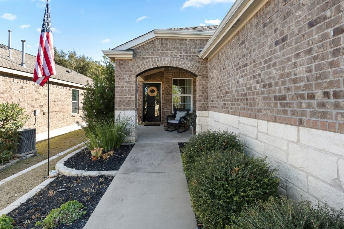 Property Photo:  117 Hobby Street  TX 78633 