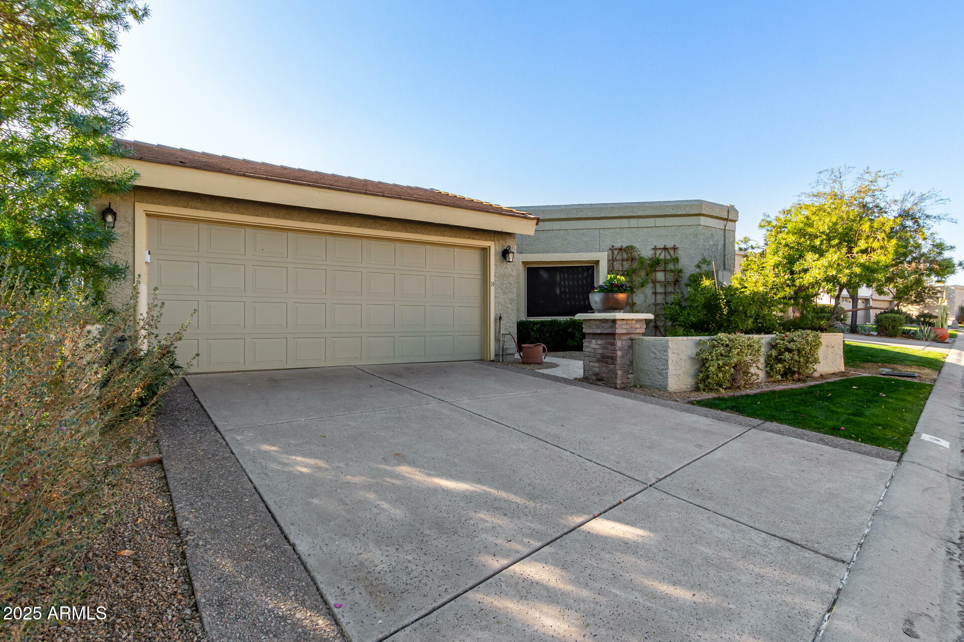 Property Photo:  8100 E Camelback Road 14  AZ 85251 