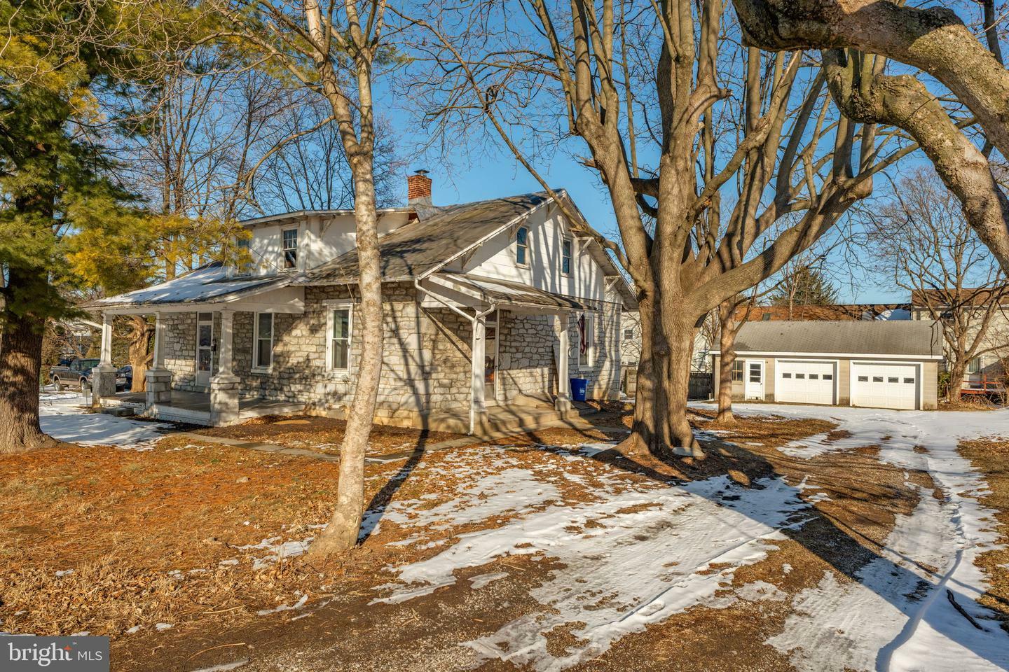 Property Photo:  152 S Beaver Street  PA 17003 