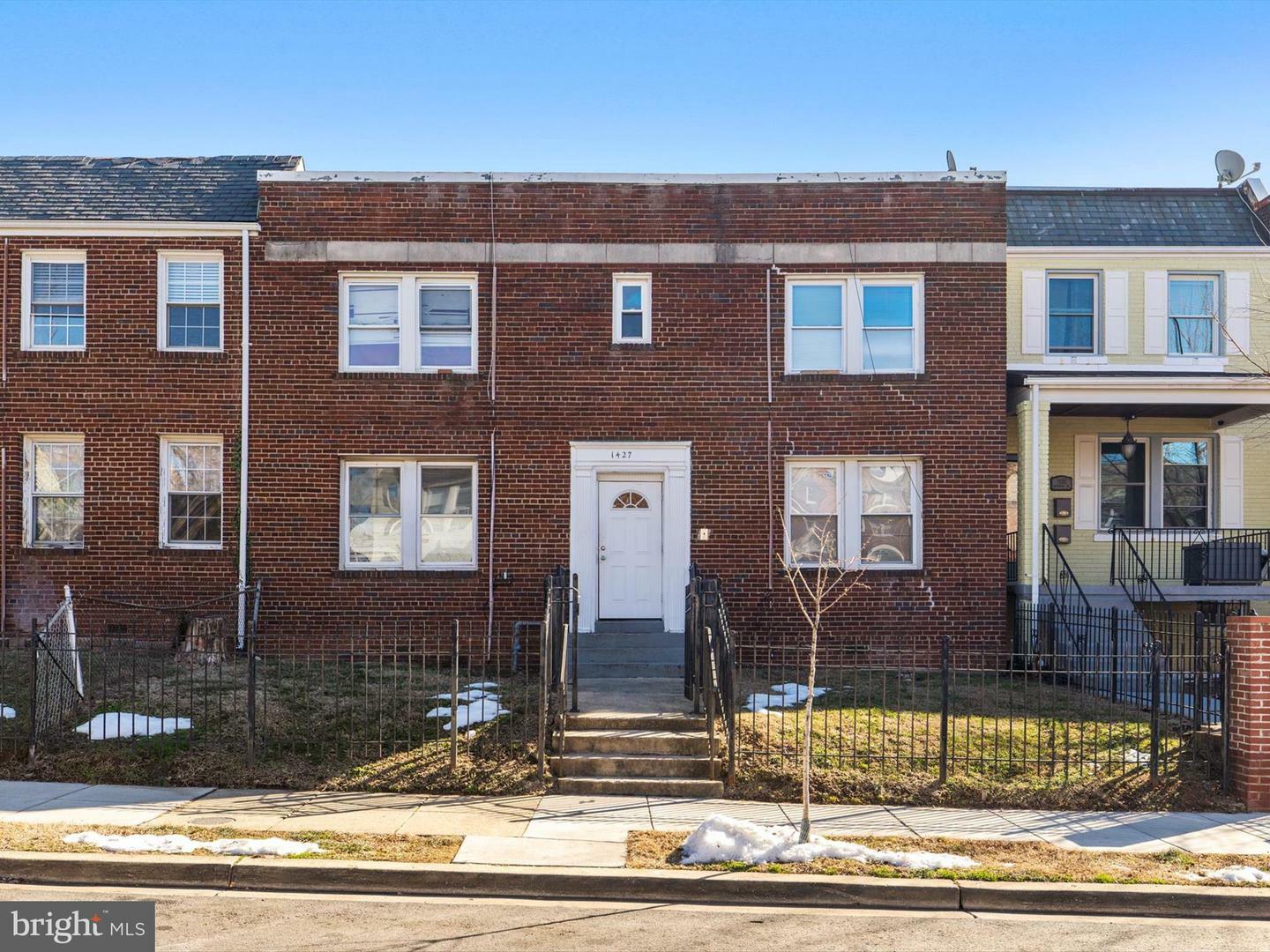 Property Photo:  1427 Holbrook Street NE  DC 20002 