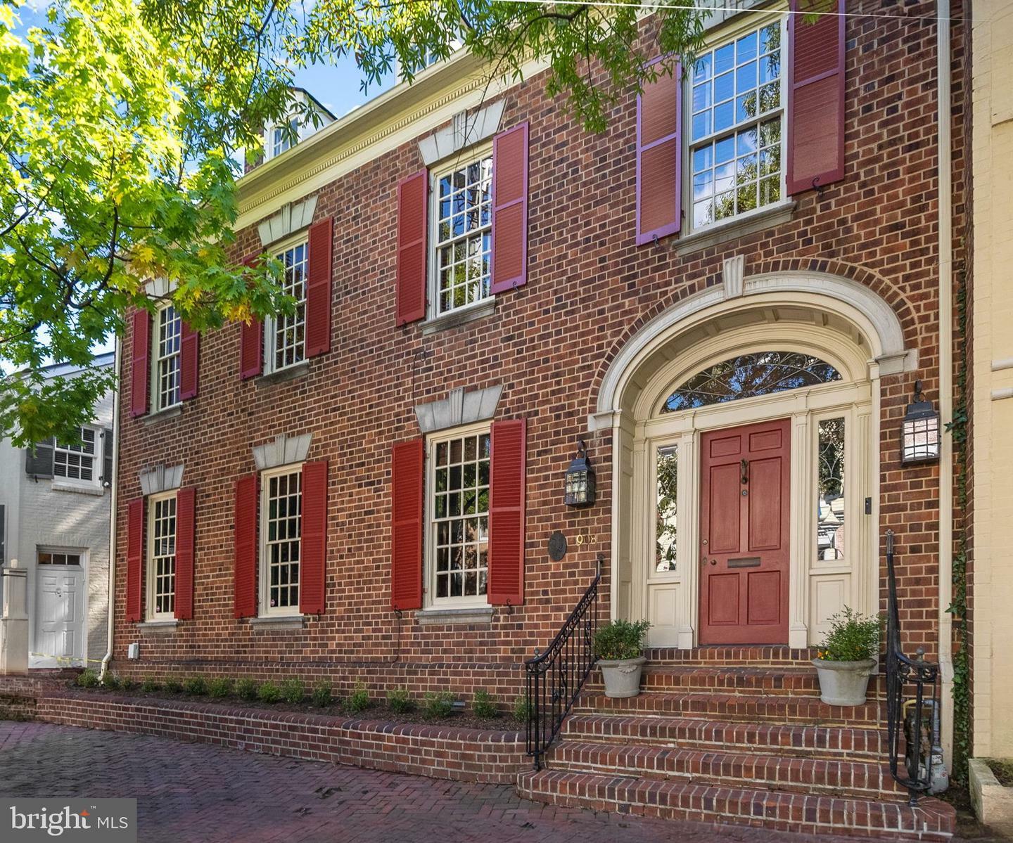 908 Cameron Street  Alexandria VA 22314 photo
