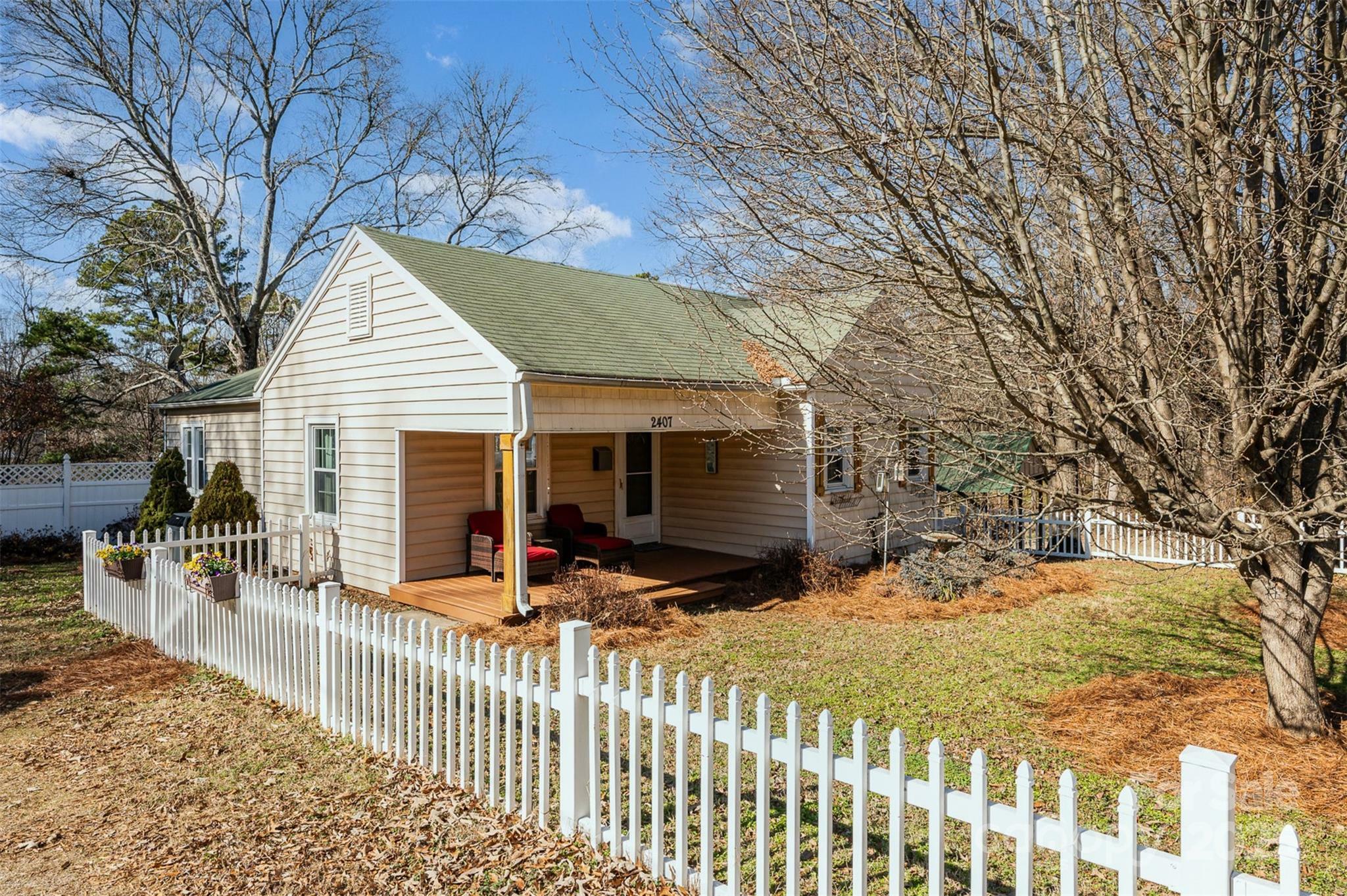 Property Photo:  2407 Brookside Avenue  NC 28081 