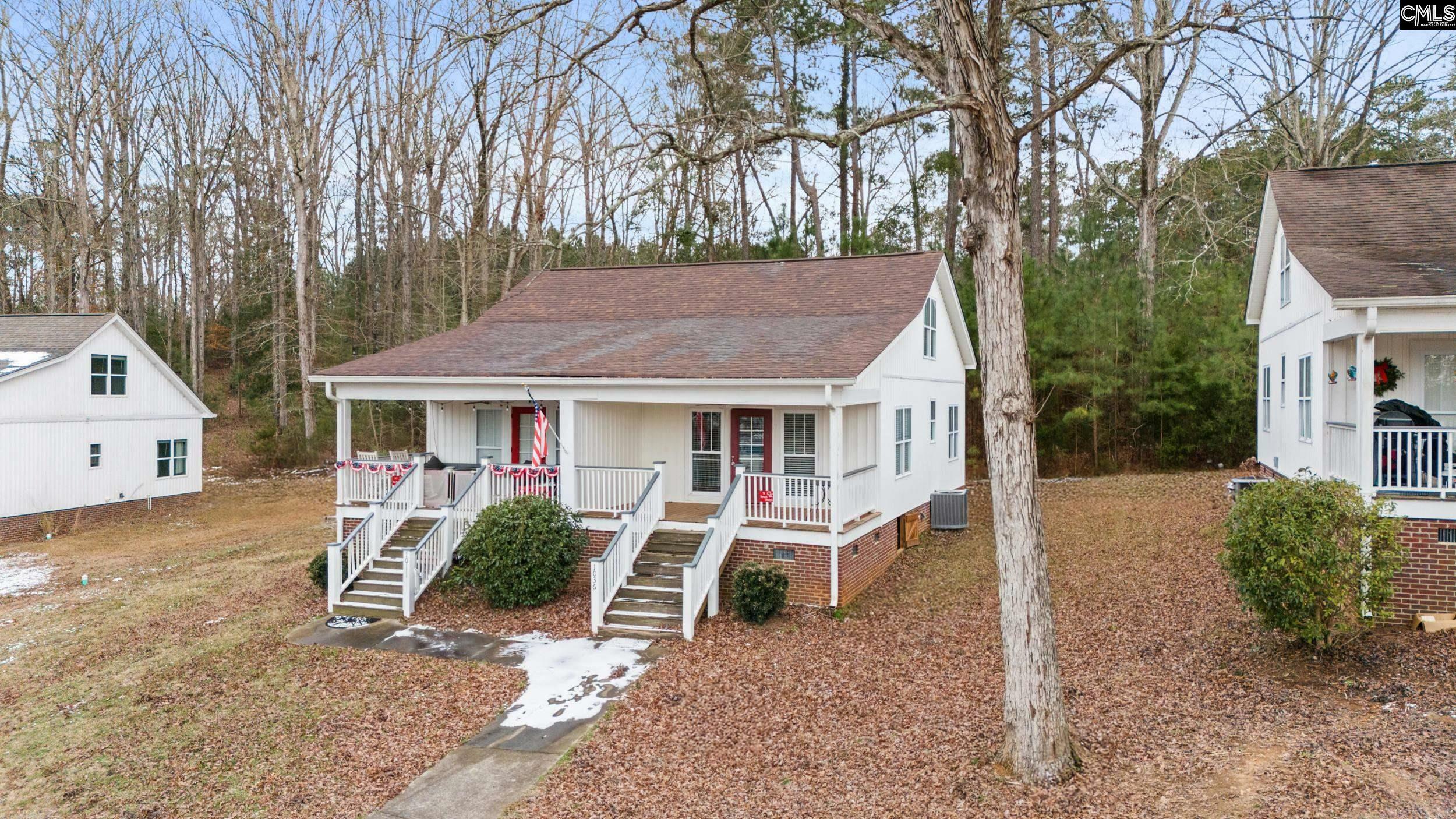 Property Photo:  1036-1038 Sandalwood  SC 29070 