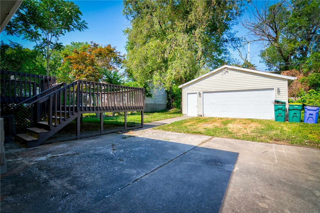 Property Photo:  425 S 22nd Place  IL 62521 