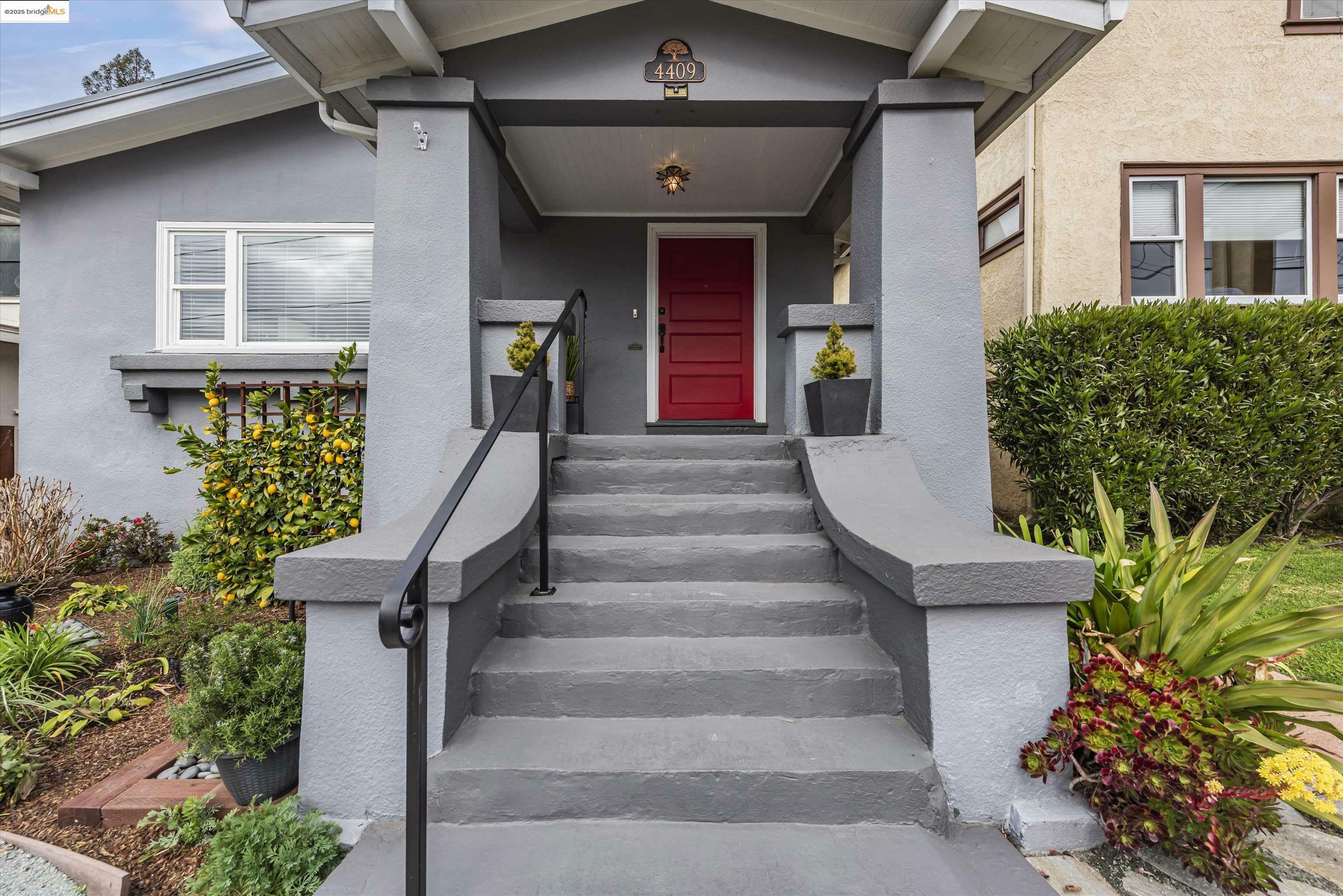 Property Photo:  4409 Evans Avenue  CA 94602 