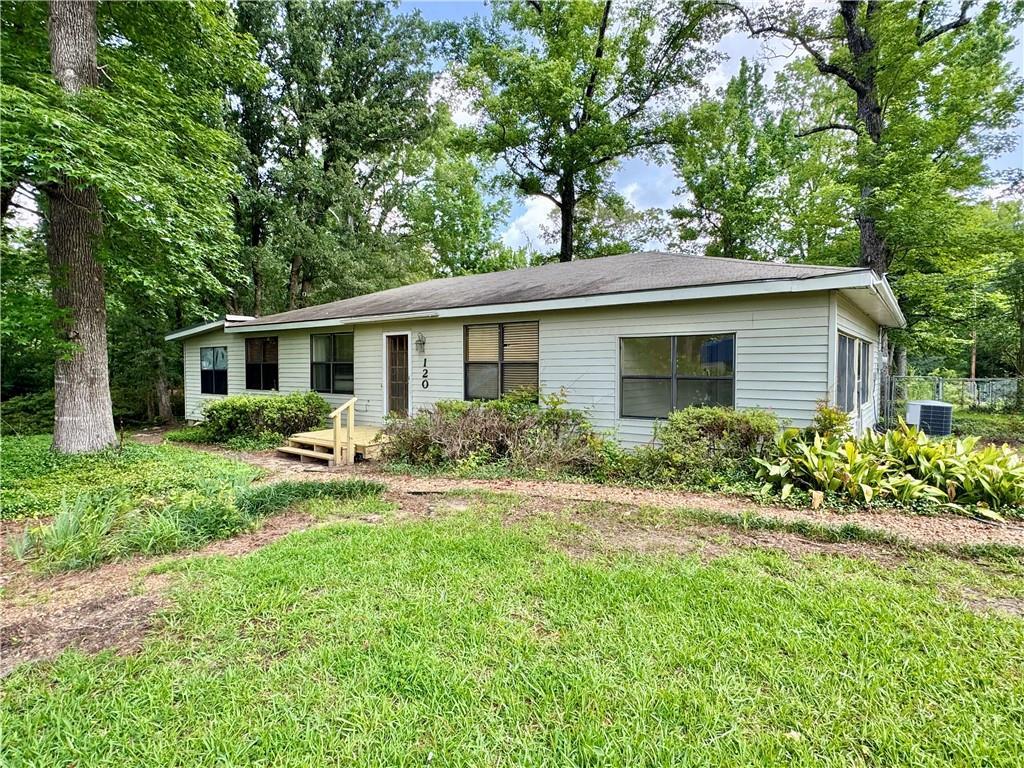 Property Photo:  120 Hudson Lane  LA 71405 