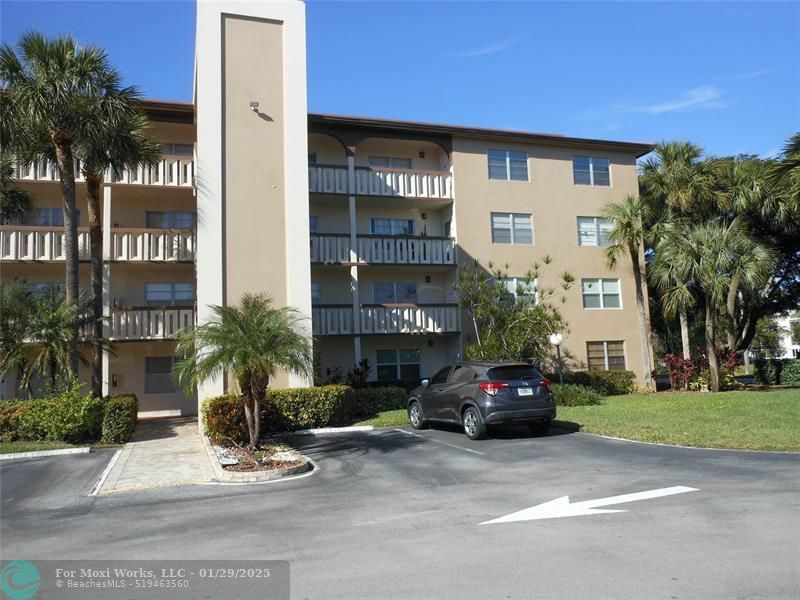 Property Photo:  3201 Portofino Pt M1  FL 33066 