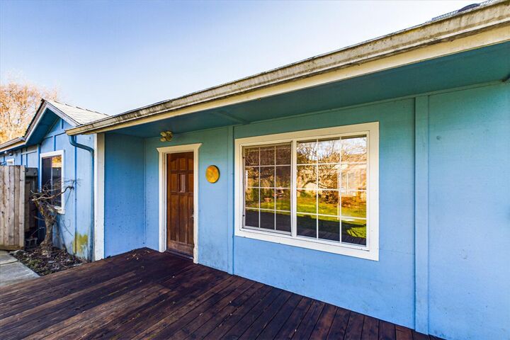 4886 Crane Street  Eureka CA 95503 photo