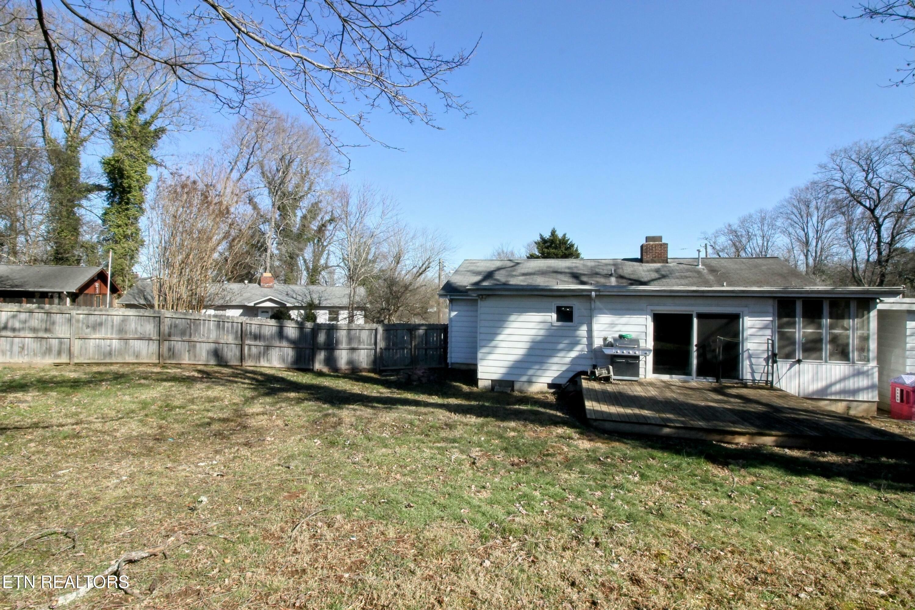 Property Photo:  103 Essex Lane  TN 37830 