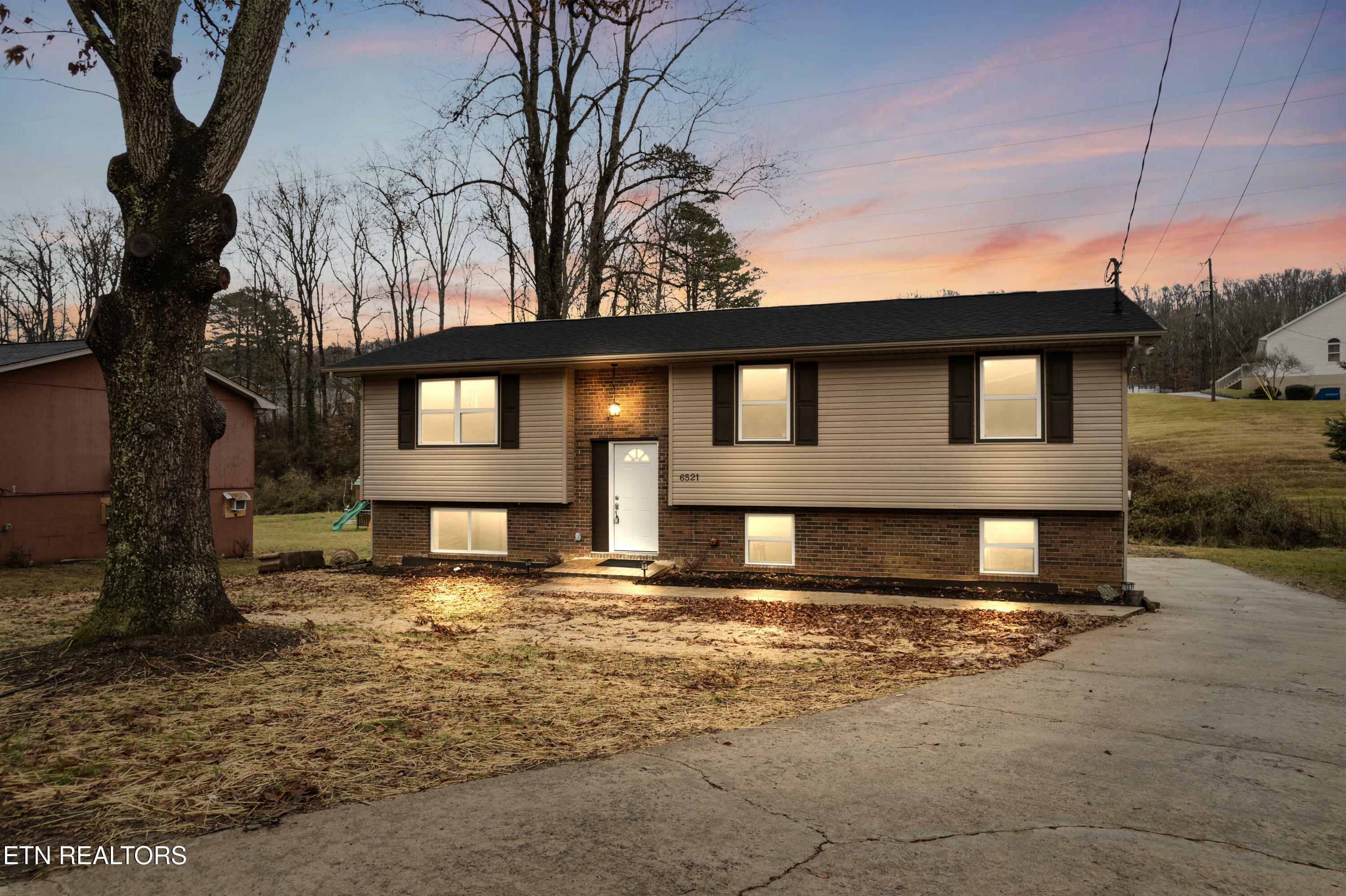 Property Photo: 6521 W Garwood Circle TN 37918