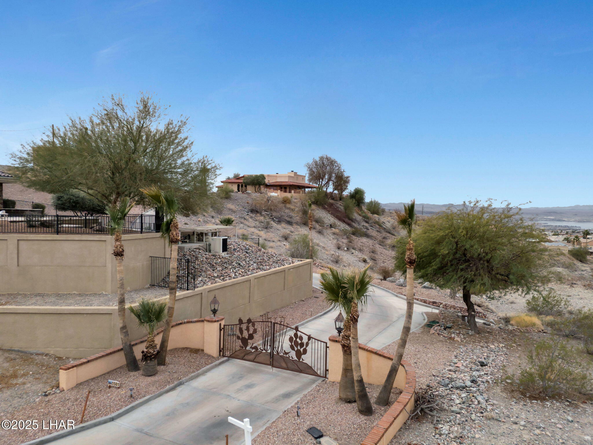 Property Photo:  3501 Amberwood Pl  AZ 86404 