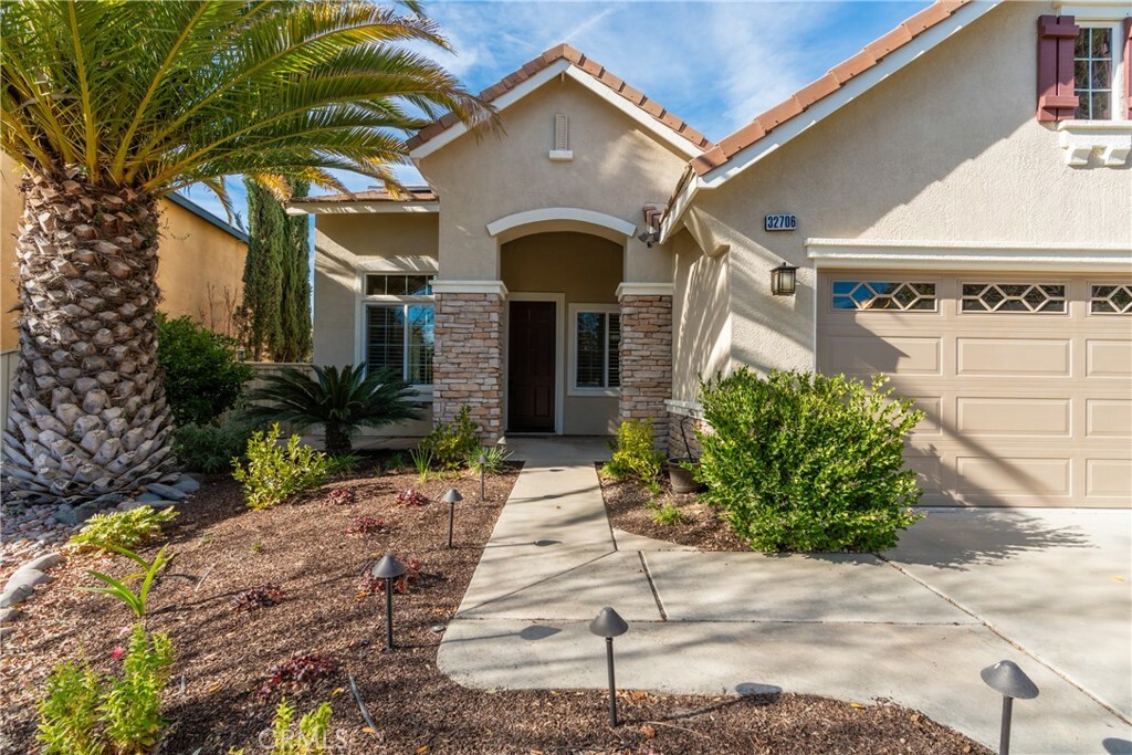 32706 Vine Street  Temecula CA 92592 photo