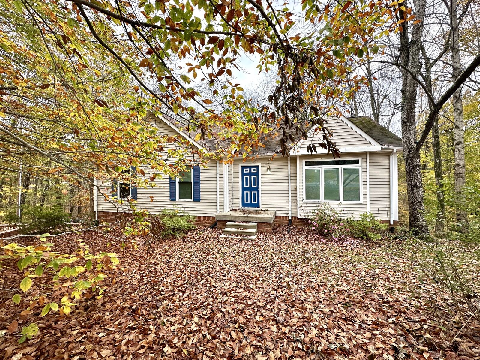 Property Photo:  102 Keri Dr  TN 37146 