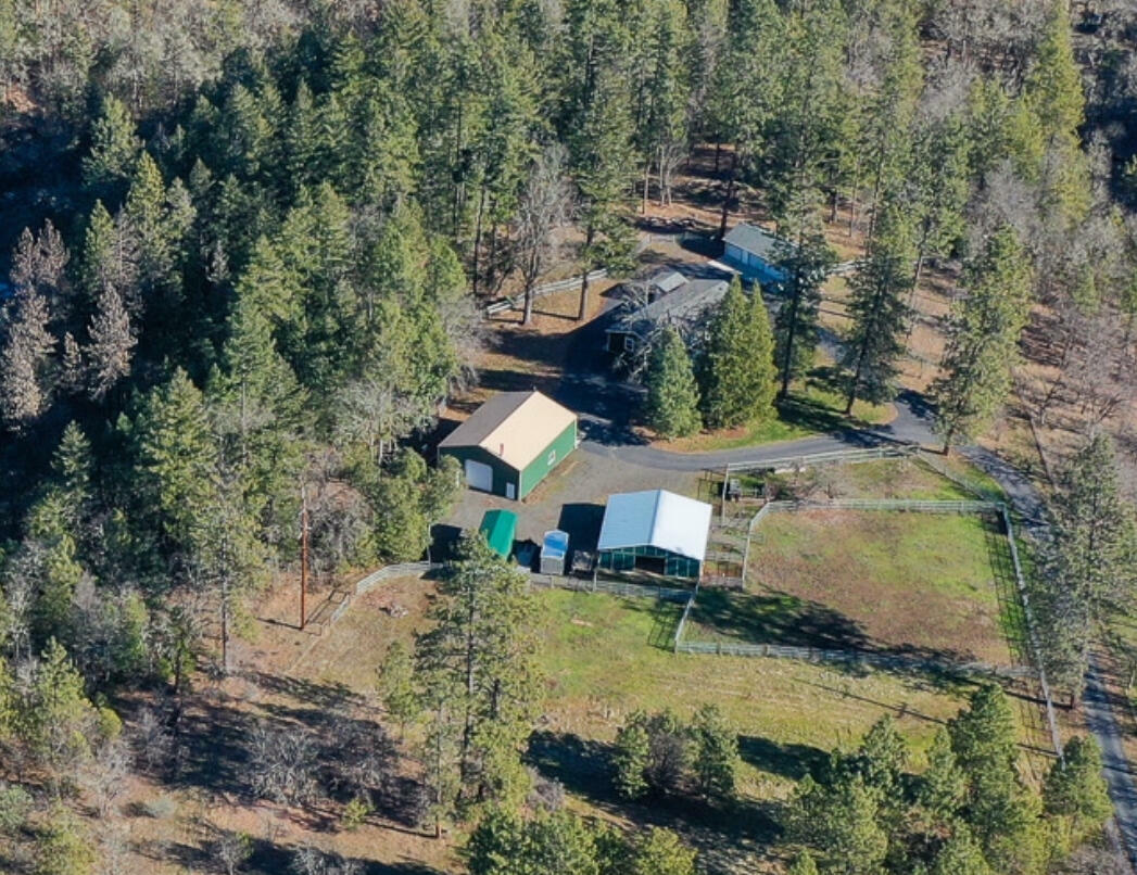 Property Photo:  5540 Rogue River Drive  OR 97524 