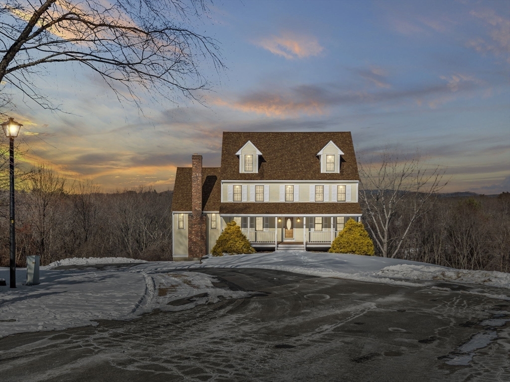Property Photo:  15 Hillview Dr  MA 01834 
