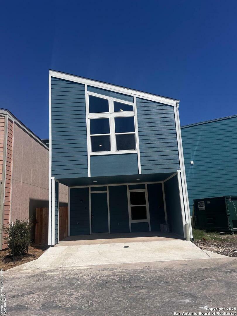 Property Photo: 310 W Evergreen St #120 TX 78212