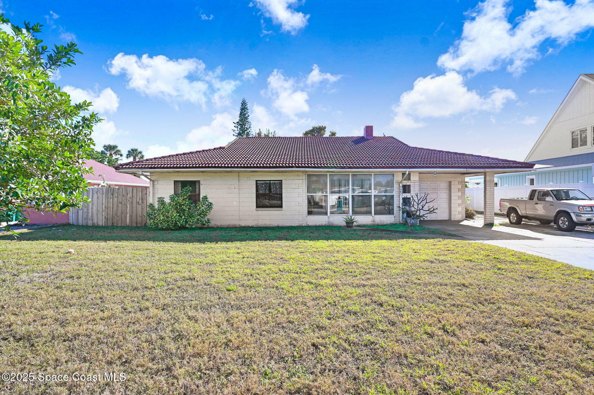 Property Photo:  127 E Osceola Lane  FL 32931 