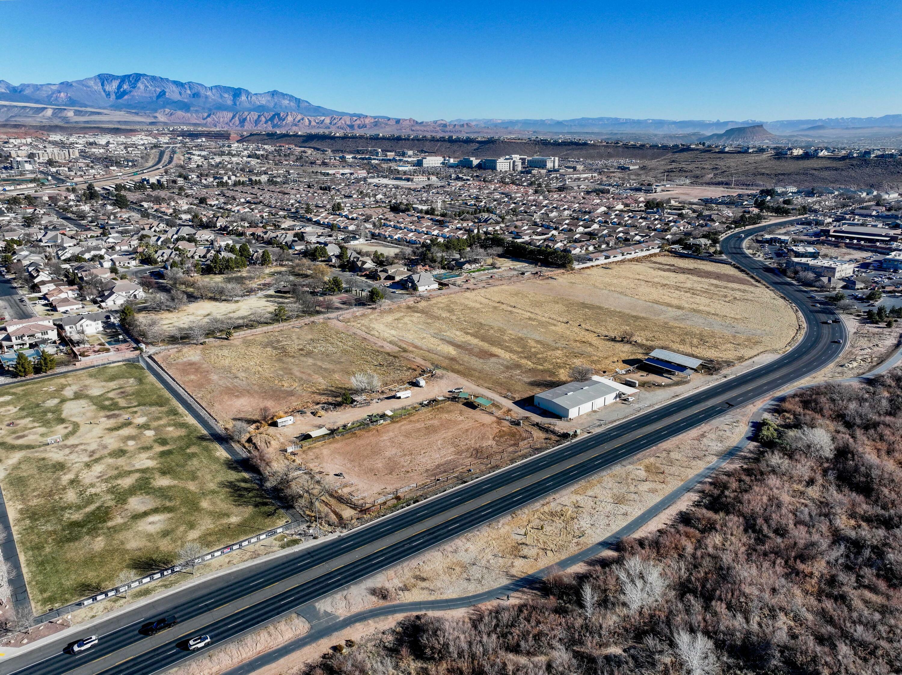 Property Photo:  900 E Riverside Drive  UT 84790 