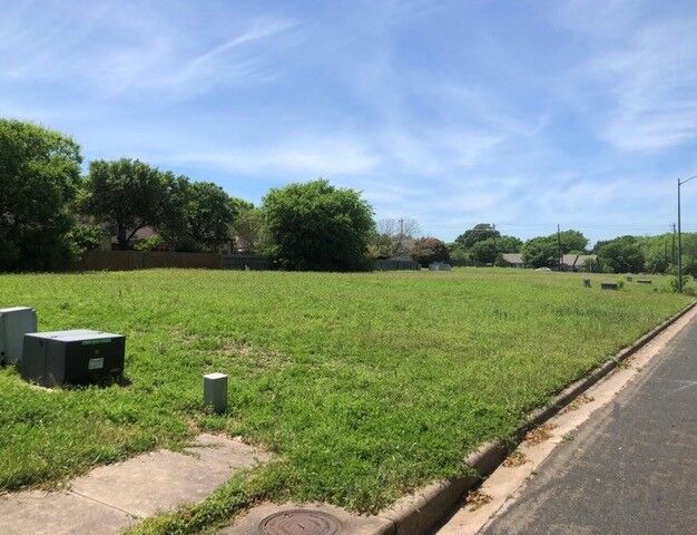 Property Photo:  6409 Orange Blossom Way  TX 78744 