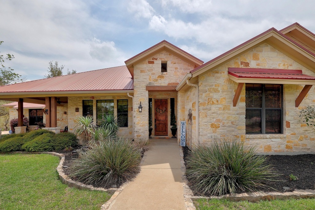 Property Photo: 20201 Rancho Cielo Court TX 78645