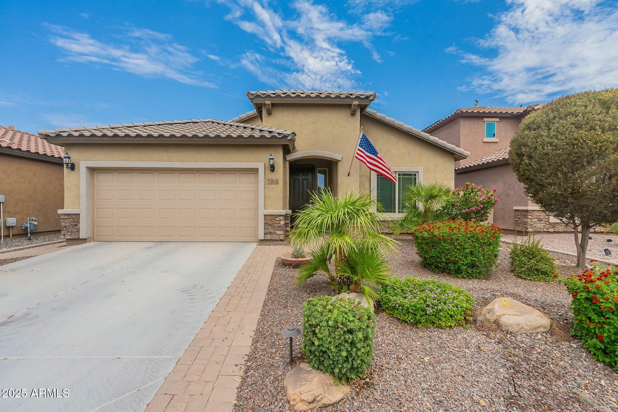 Property Photo: 10834 W Swayback Pass AZ 85383