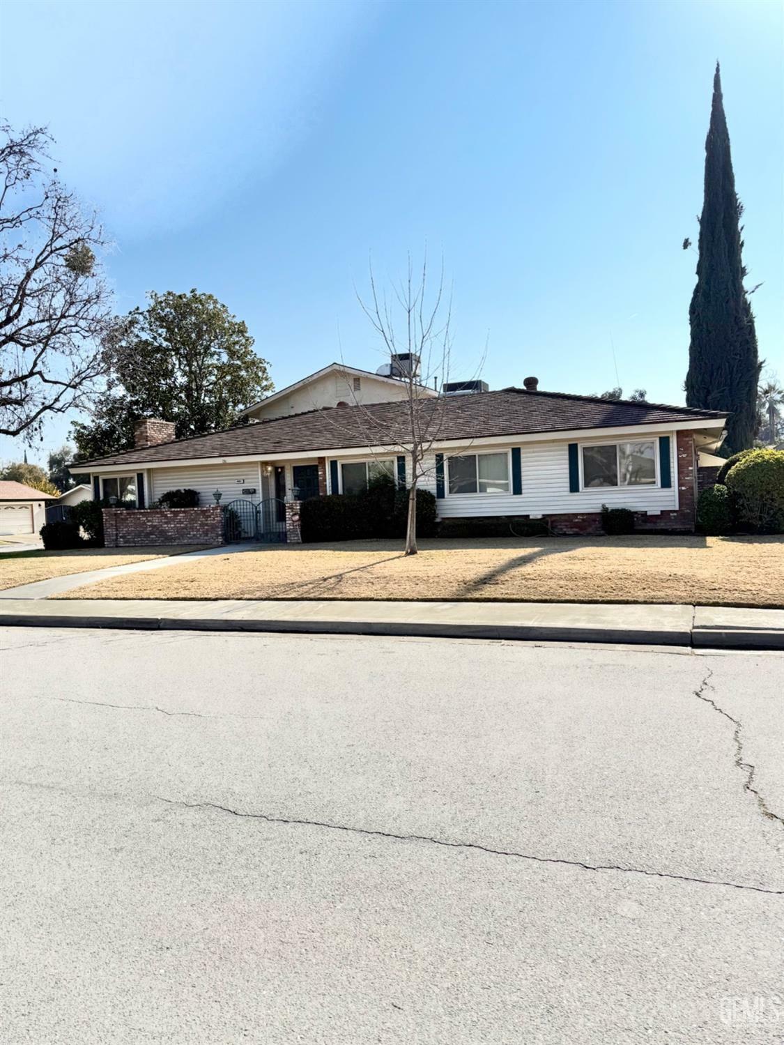 Property Photo: 6001 Poso Court CA 93309