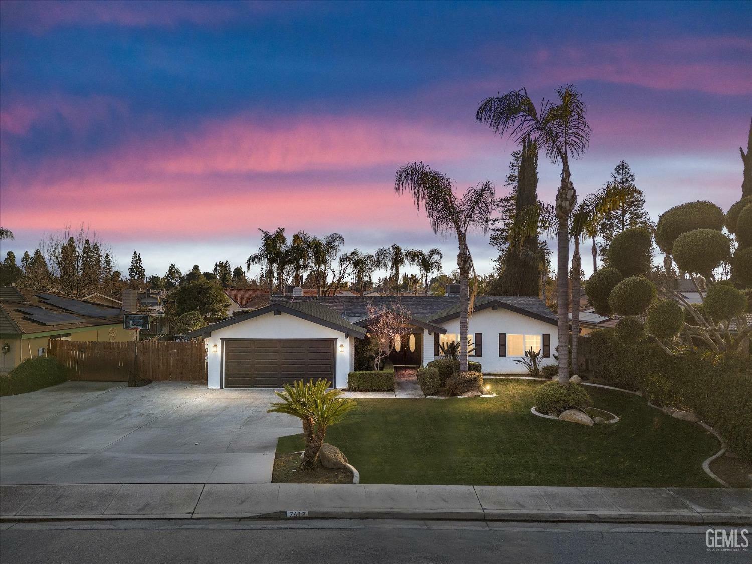 Property Photo: 7613 Wide Loop Road CA 93309