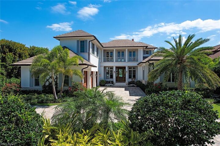 Property Photo: 4115 Cutlass Ln FL 34102
