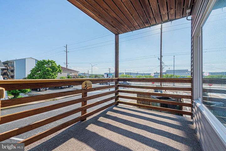 Property Photo:  14 40th Street 101  MD 21842 