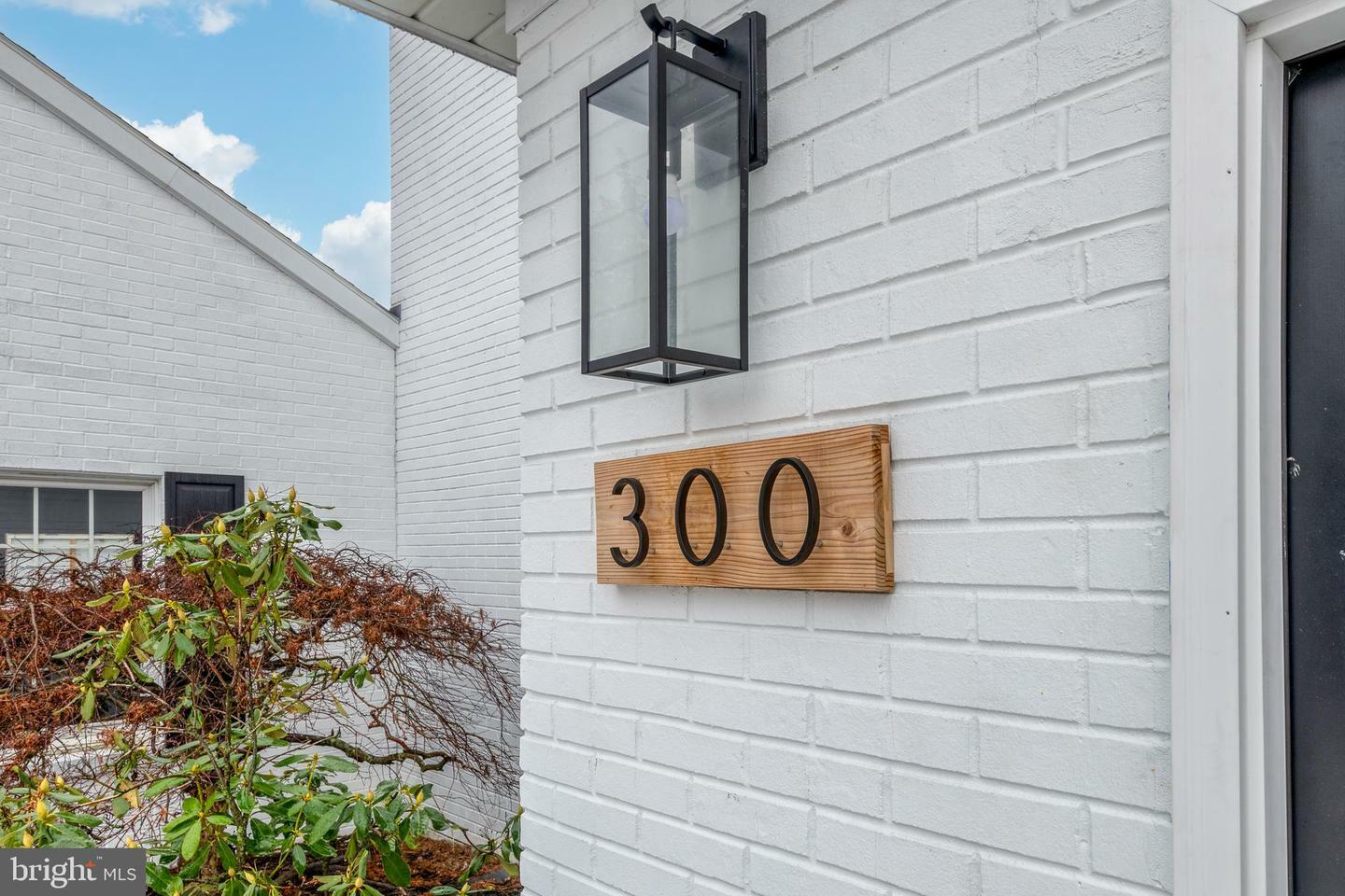 Property Photo:  300 E Fir Street  PA 17078 