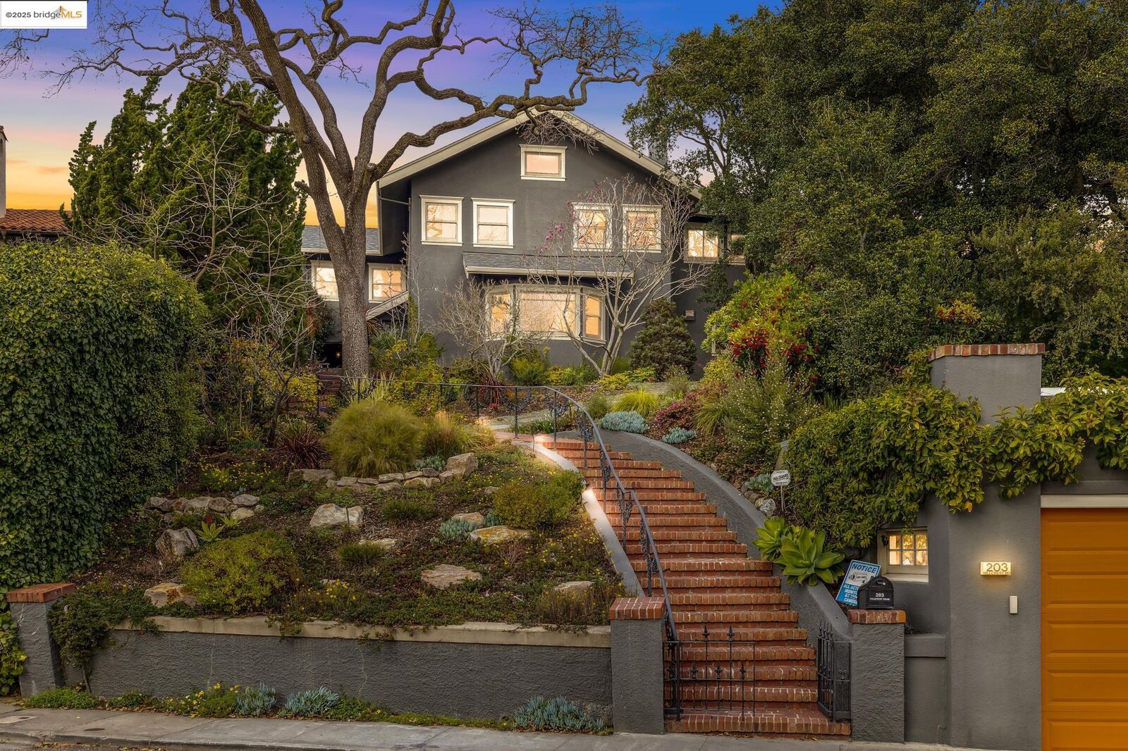 Property Photo: 203 Hillcrest Rd CA 94705