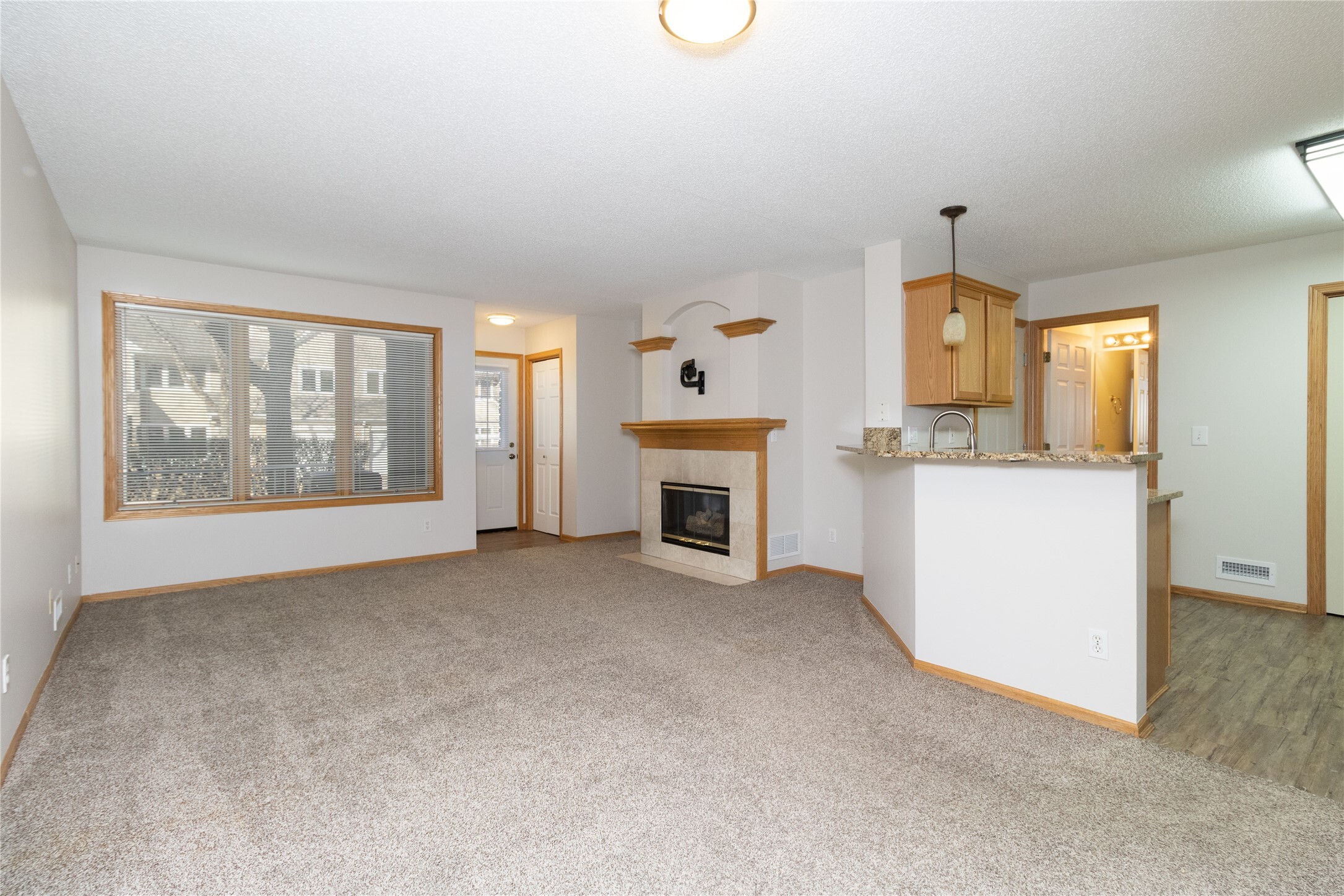 Property Photo: 811 Burr Oaks Drive 202 IA 50266