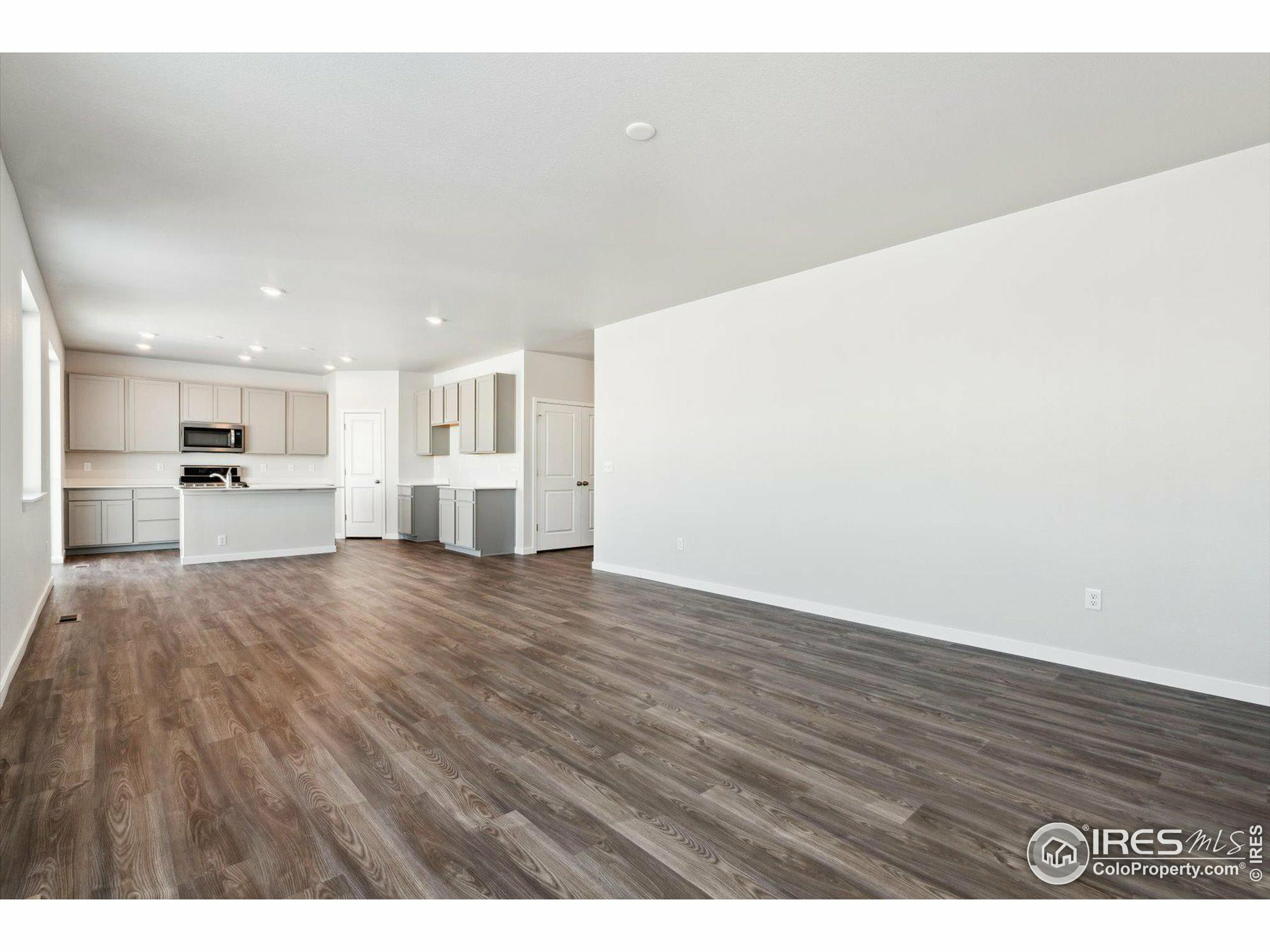 Property Photo: 826 Mesic Ln CO 80550