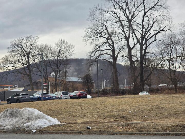 Property Photo:  102 S Robinson Avenue  NY 12550 
