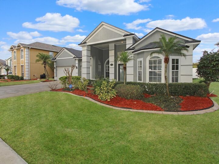 Property Photo:  7733 Belvoir Drive  FL 32835 