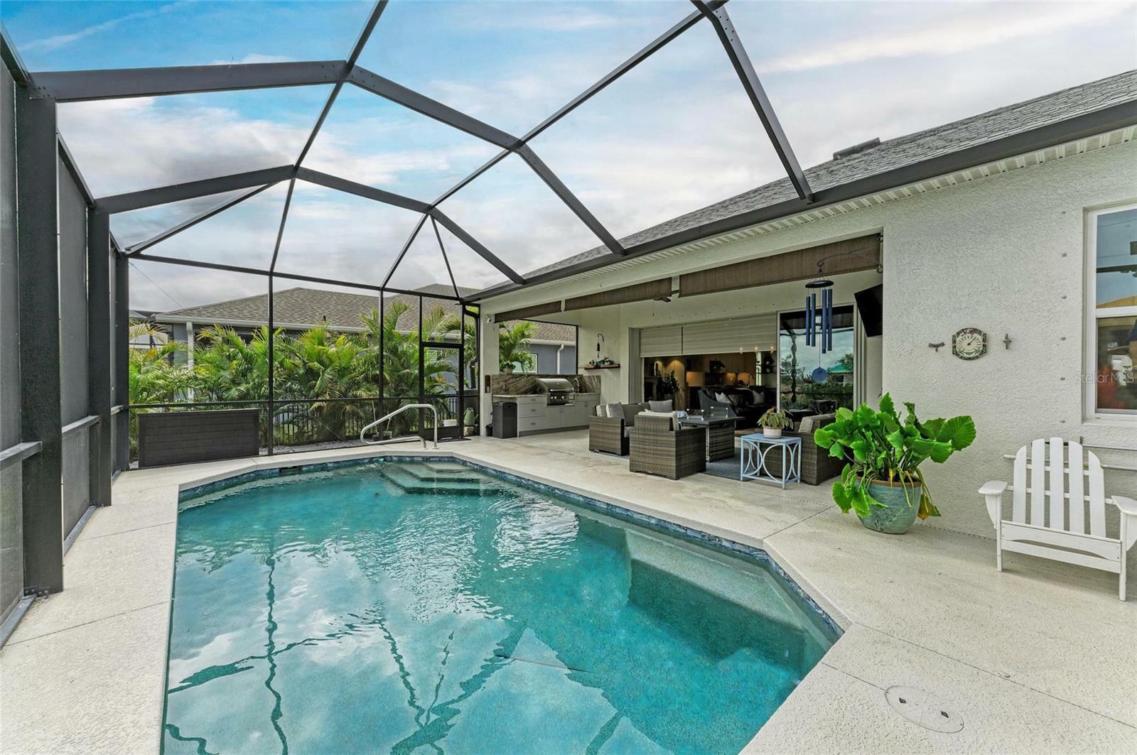 Property Photo:  4512 Renwick Drive  FL 34219 