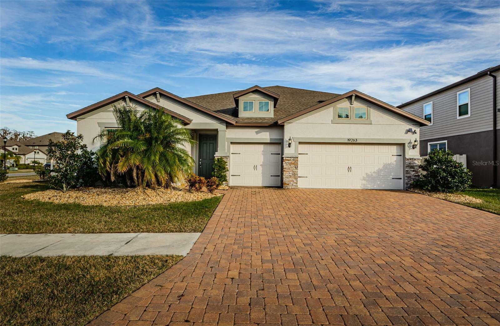 Property Photo:  19263 Briarbrook Drive  FL 33647 