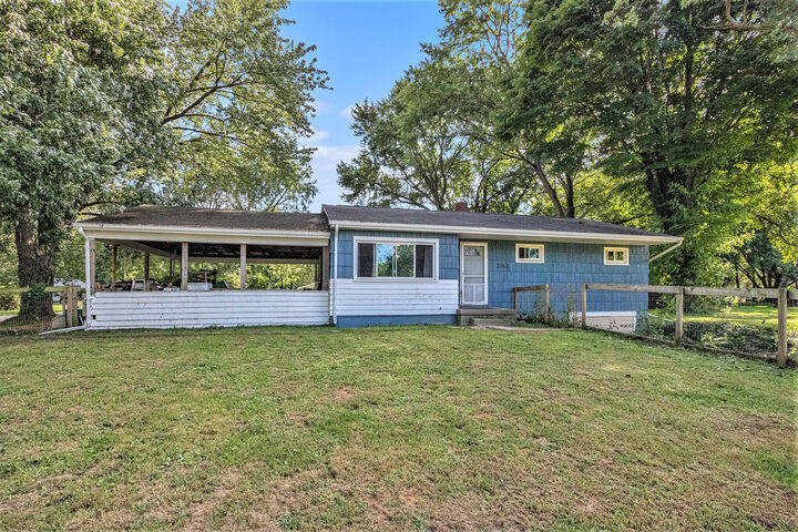 Property Photo: 2262 Warren Road MI 49120