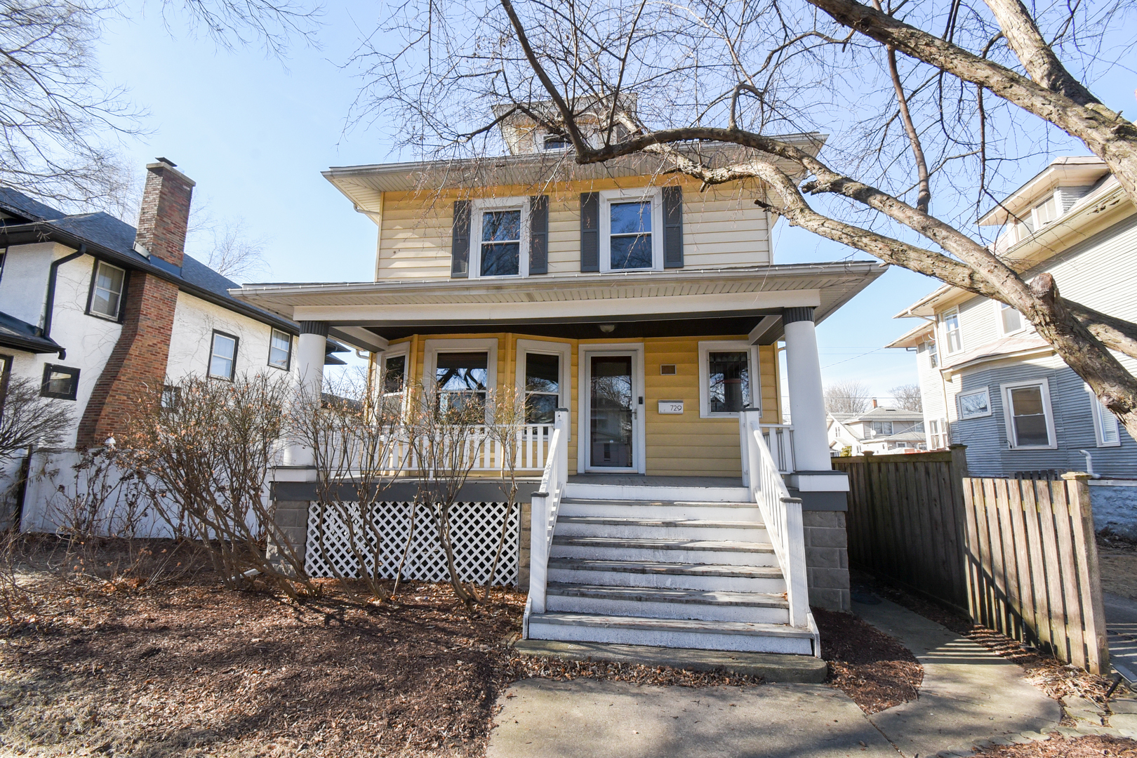 Property Photo:  729 S Oak Park Avenue  IL 60304 