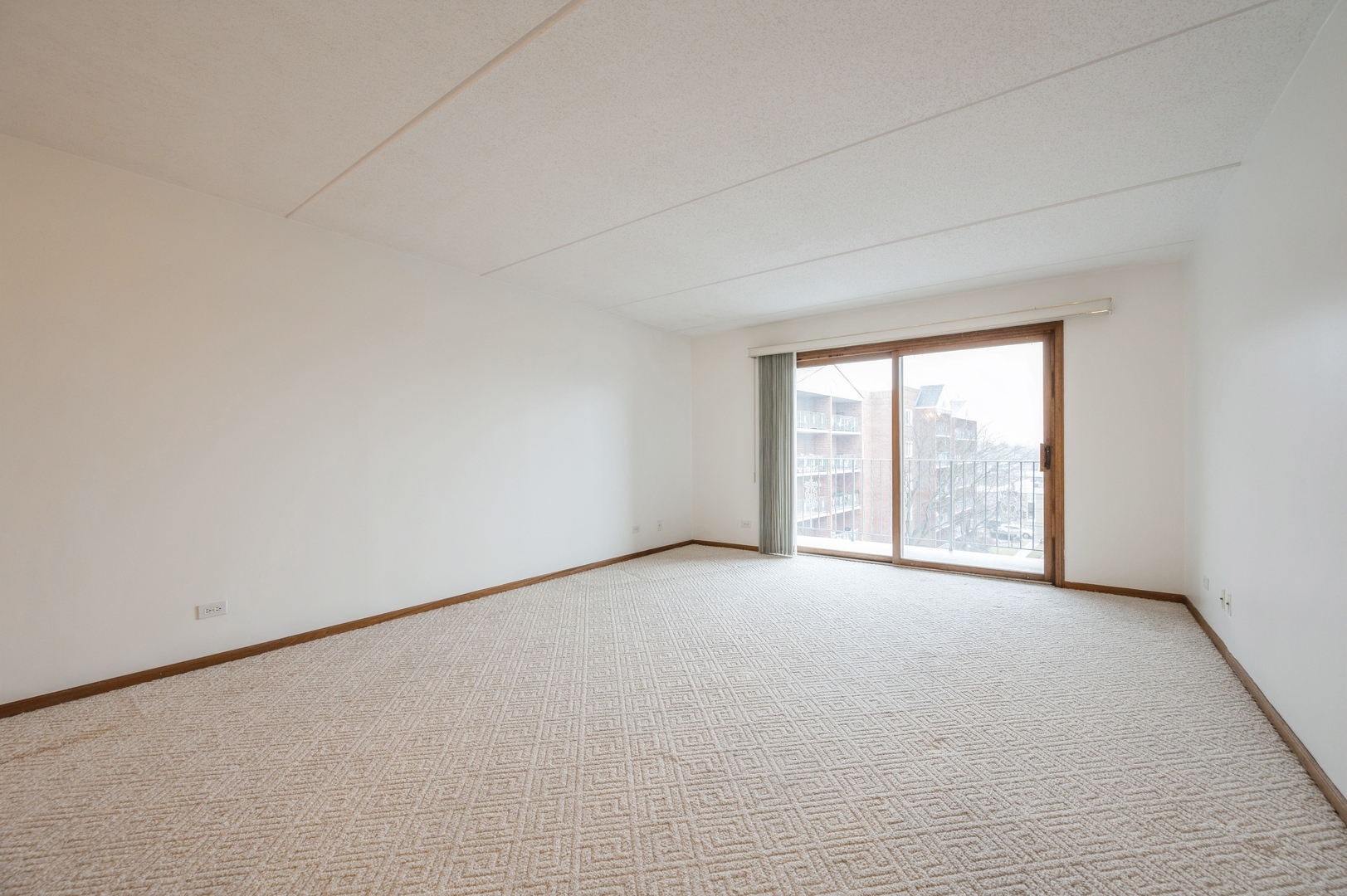 Property Photo:  6540 W Irving Park Road 509  IL 60634 