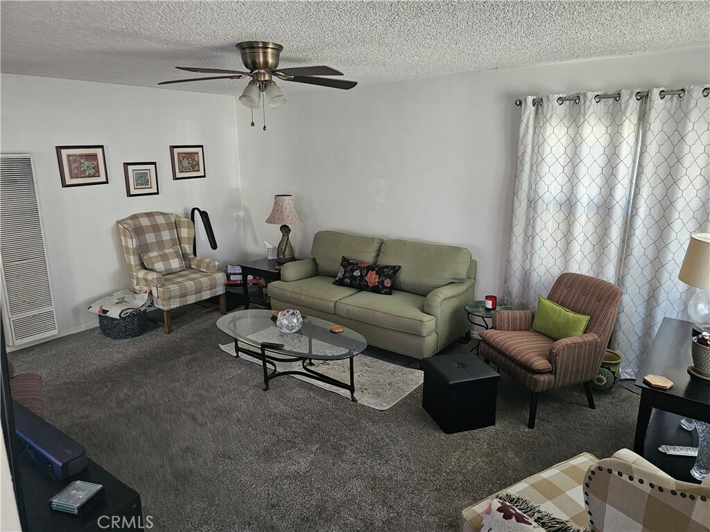 Property Photo:  2065 Easy Avenue  CA 90810 