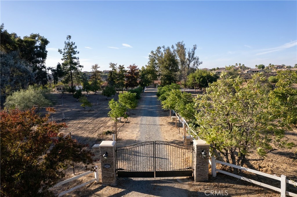 Property Photo:  45055 Rio Linda Road  CA 92592 