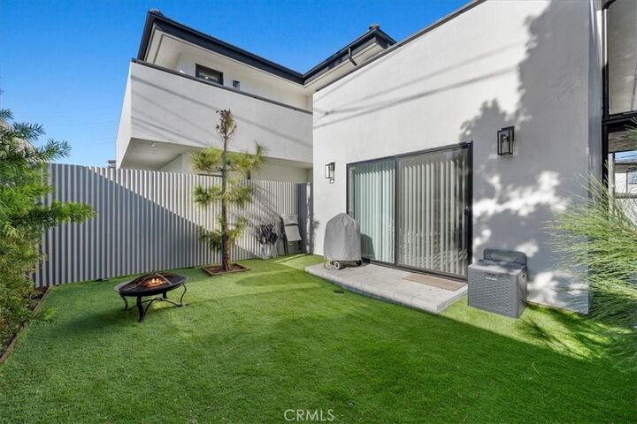 Property Photo: 25624 Rolling Hills Way CA 90505