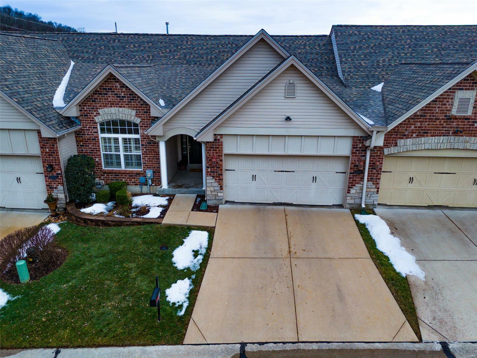 Property Photo: 2820 Barvilla Court MO 63021