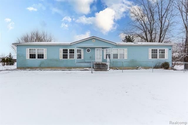 Property Photo: 69288 Omo Road MI 48062