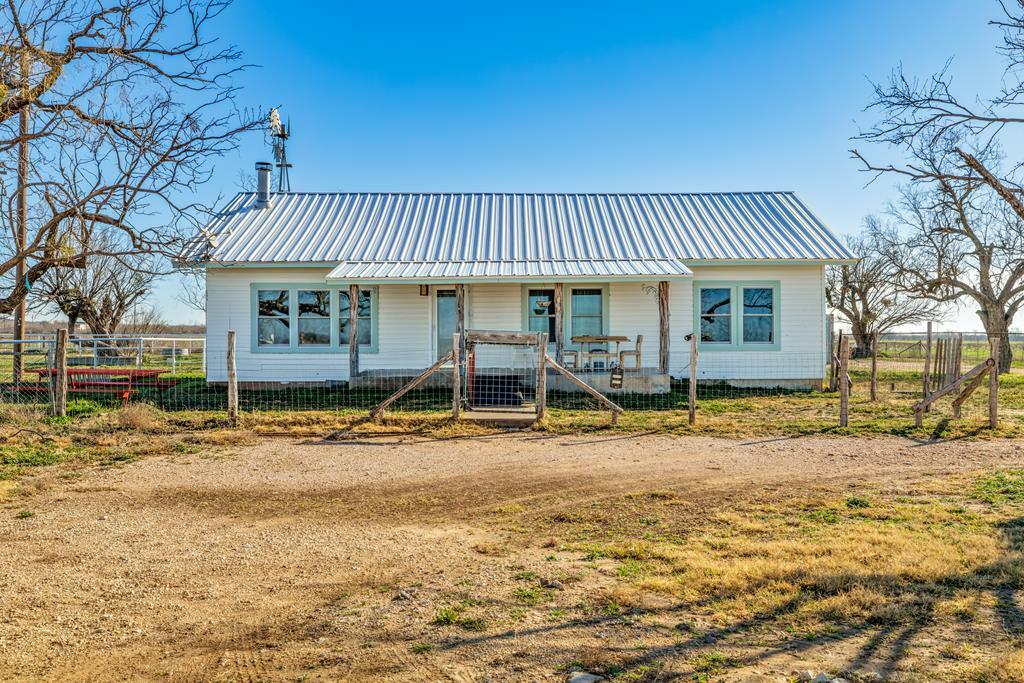 Property Photo:  8458 W Grape Creek Rd  TX 76901 