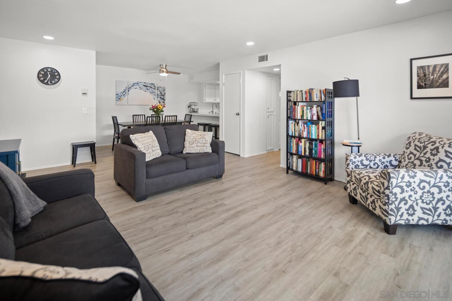 Property Photo:  3930 Centre St 103  CA 92103 