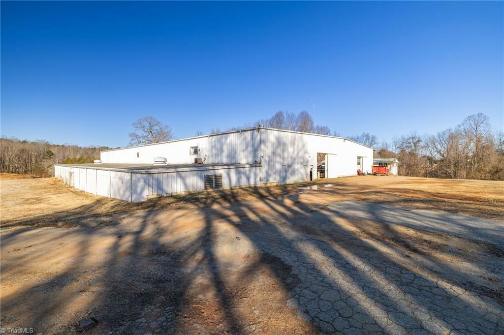 Property Photo:  1100 Washburn Road  NC 27025 