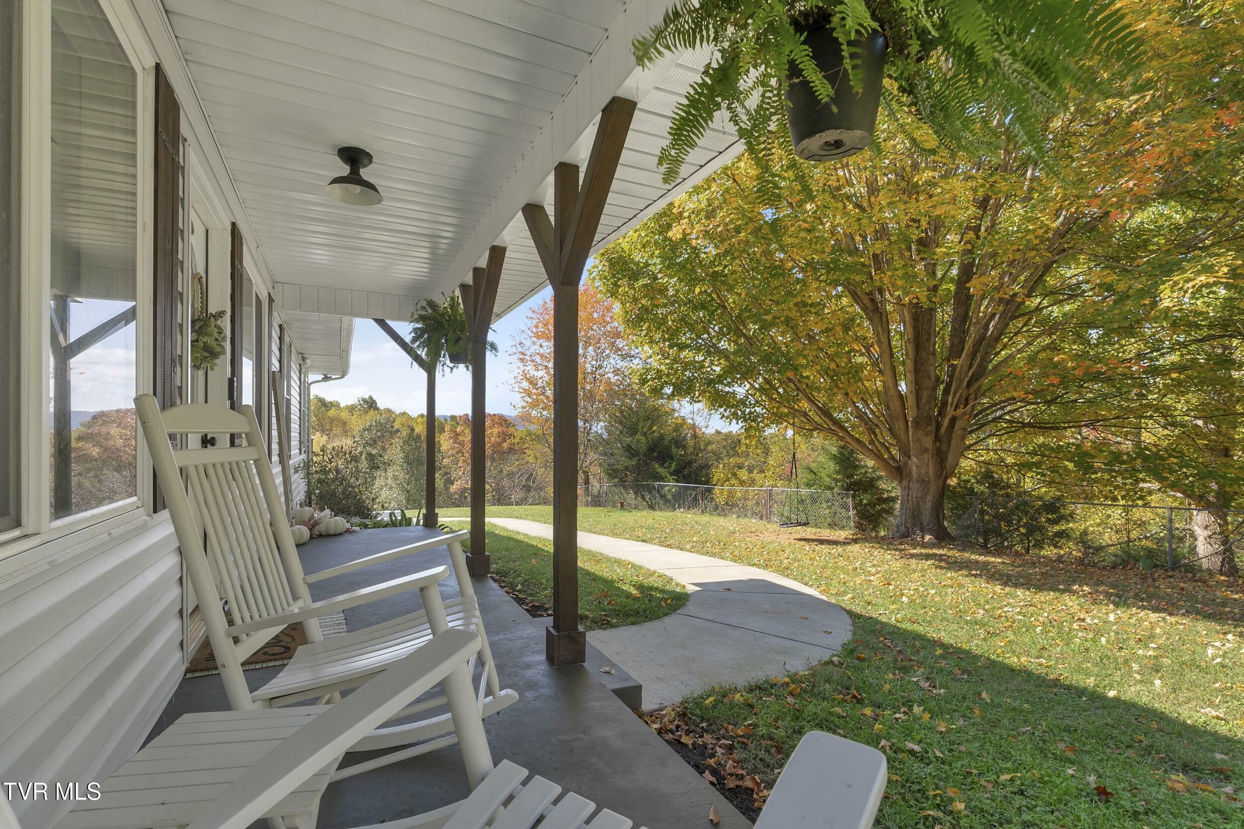 Property Photo:  448 Cherry Grove Road  TN 37659 