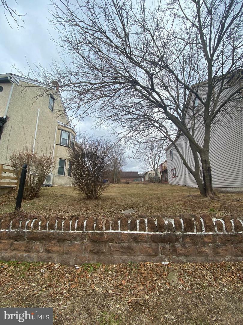 Property Photo:  651 Walnut Street  PA 19464 